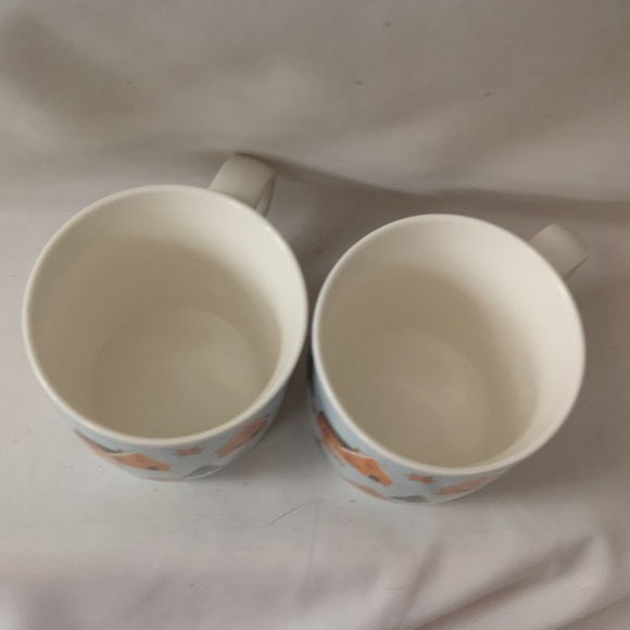 Set of Two Gingerbread Man & House Winter Theme Mugs by Milly Green, Britain - Picture 3 of 4